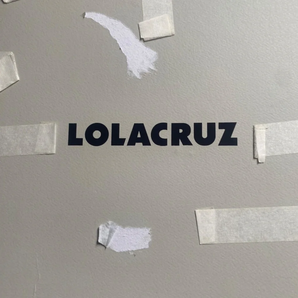 Lola Cruz lace up